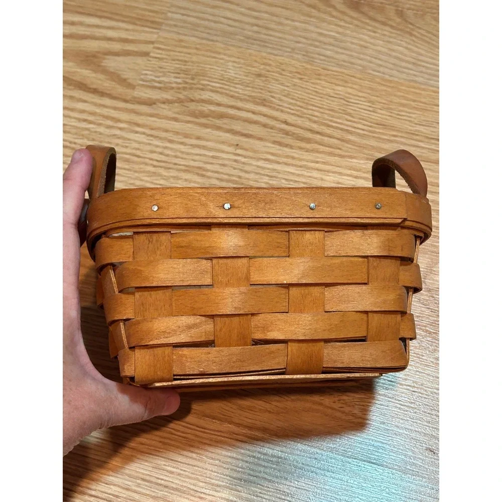 Longaberger 1993 Handwoven Rectangular Basket with Leather Handles Dresden Ohio‎